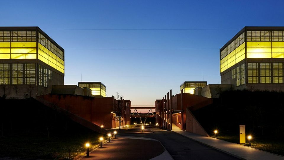 A Decade of Innovation on GPUs for Reservoir Simulation – Stone Ridge Technology