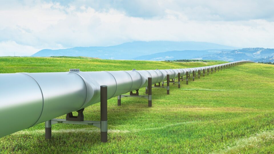 Pipelines And Surface Facilities:  ECHELON Software Features A Native Facility Network  Solver (FNS) – Stone Ridge Technology